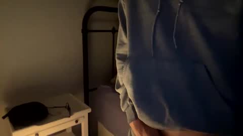 Snapshot of clt789 chatting on 12-09-24, 01:02 clt789 online show from 12-09-24, 01:02