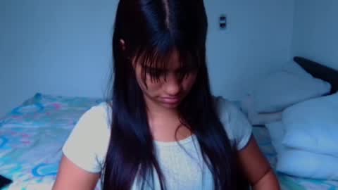 Snapshot of cluplechatur chatting on 12-03-24, 03:22 Meggan y Thiago online show from 12-03-24, 03:22