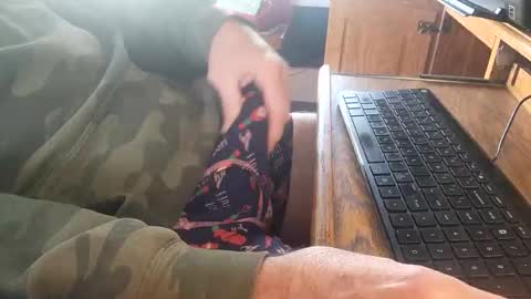 Snapshot of coach_d chatting on 10-22-25, 01:44 coach_d online show from 10-22-25, 01:44