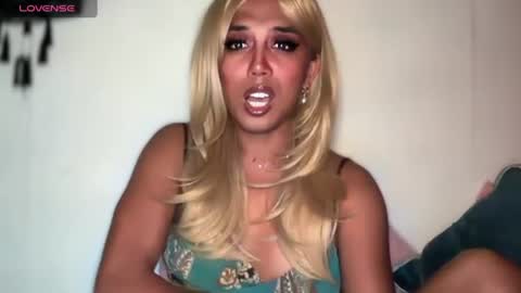 Snapshot of cockprincess_dianna chatting on 07-17-26, 04:01 PrincessDianna IslandGirl CUMSHOW in PVT and PASSWORDSHOW online show from 07-17-26, 04:01