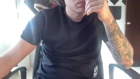 Snapshot of cockzilla1900 chatting on 02-18-25, 08:14 cockzilla1900 online show from 02-18-25, 08:14