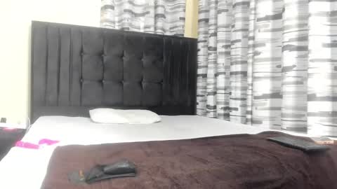 Snapshot of coco_leila chatting on 02-20-25, 05:23 coco_leila online show from 02-20-25, 05:23