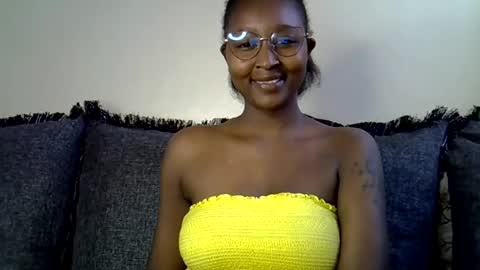 Snapshot of cocobaby_ chatting on 07-09-26, 11:36 Coco online show from 07-09-26, 11:36
