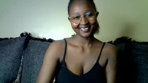 Snapshot of cocobaby_ chatting on 07-17-26, 05:03 Coco online show from 07-17-26, 05:03