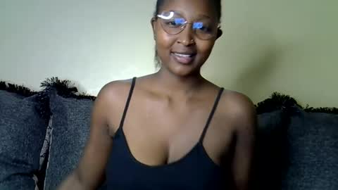 Snapshot of cocobaby_ chatting on 07-19-26, 03:38 Coco online show from 07-19-26, 03:38