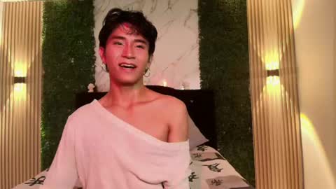 COCO online show from 06-26-26, 01:15
