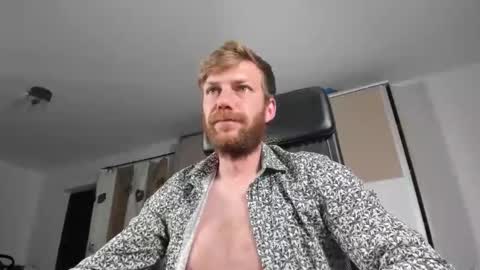 Nicholas online show from 05-22-26, 08:47