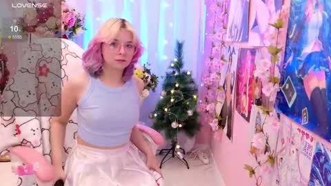 Mia online show from 12-03-25, 03:43