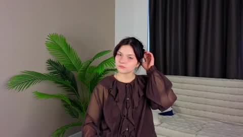 Kim online show from 03-25-26, 03:07