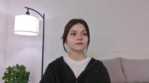 Kim online show from 05-04-26, 11:17