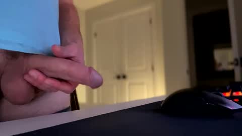 Snapshot of coffeelounge chatting on 01-17-25, 05:00 c o f f e e l o u n g e online show from 01-17-25, 05:00