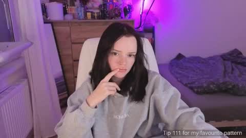 Olivia online show from 03-04-26, 08:59