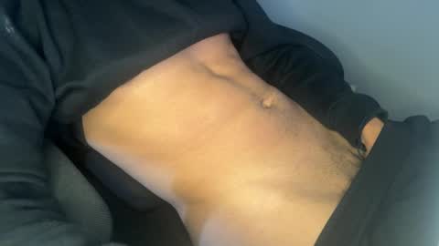 Snapshot of coitzzz chatting on 05-10-26, 03:50 coitzzz online show from 05-10-26, 03:50