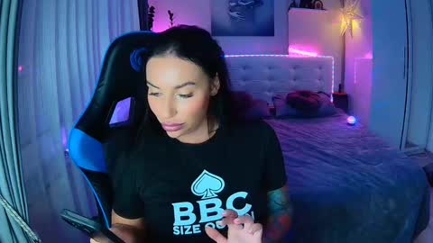 Ur goddess Nikki online show from 09-25-25, 10:52