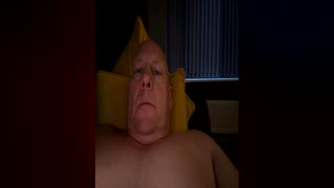 Snapshot of col4nows chatting on 06-13-26, 08:51 col4nows online show from 06-13-26, 08:51