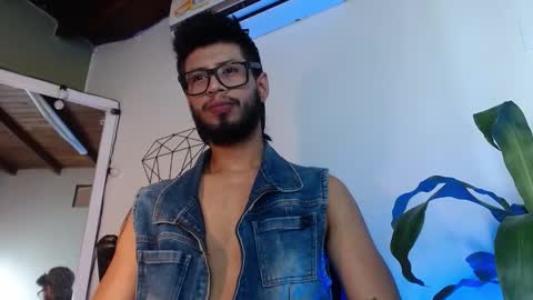 Snapshot of colby_smit chatting on 02-07-26, 08:01 Colby online show from 02-07-26, 08:01