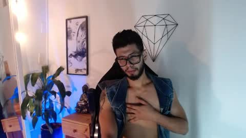 Snapshot of colby_smit chatting on 03-31-26, 06:30 Colby online show from 03-31-26, 06:30
