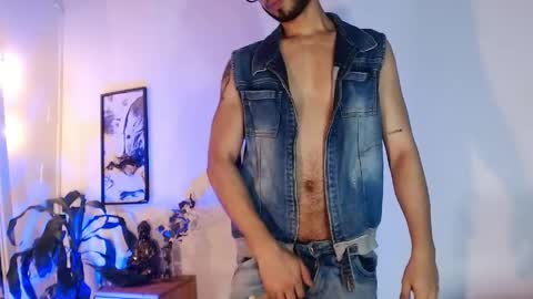 Snapshot of colby_smit chatting on 05-14-26, 07:09 Colby online show from 05-14-26, 07:09