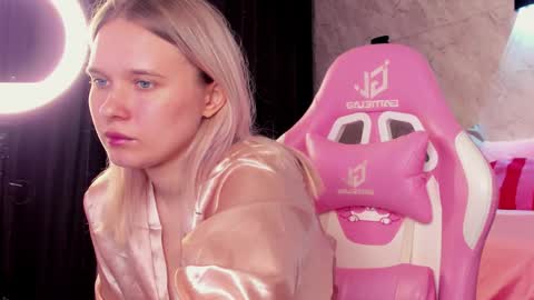 Snapshot of cold_watterfal chatting on 03-03-26, 01:12 Alice online show from 03-03-26, 01:12