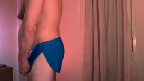 Snapshot of coldsweats chatting on 01-26-25, 02:45 coldsweats online show from 01-26-25, 02:45