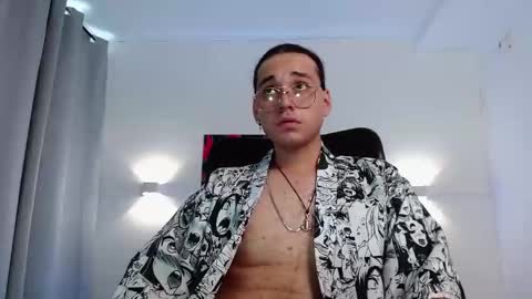 Snapshot of colecruz chatting on 10-20-25, 07:25 Cole online show from 10-20-25, 07:25