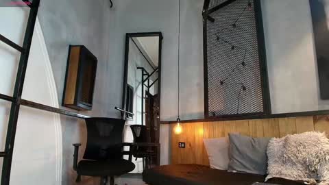 Snapshot of colethunder chatting on 12-13-24, 04:49 ColeThunder online show from 12-13-24, 04:49