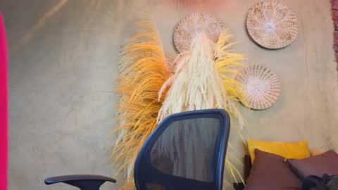 Snapshot of colethunder chatting on 12-29-24, 07:32 ColeThunder online show from 12-29-24, 07:32