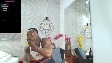 Snapshot of colethunder chatting on 02-07-25, 01:36 ColeThunder online show from 02-07-25, 01:36