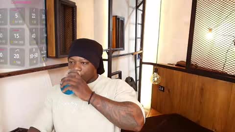 Snapshot of colethunder chatting on 03-02-25, 07:12 ColeThunder online show from 03-02-25, 07:12