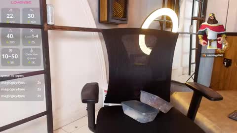 Snapshot of colethunder chatting on 03-10-25, 10:34 ColeThunder online show from 03-10-25, 10:34