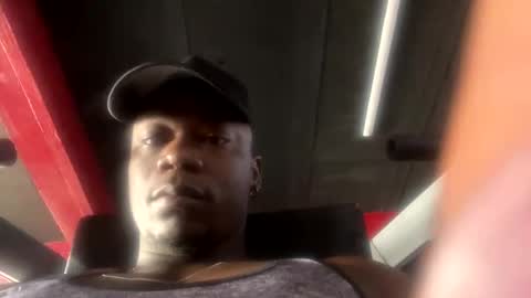 Snapshot of colethunder chatting on 03-12-25, 04:02 ColeThunder online show from 03-12-25, 04:02