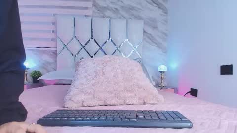 colett online show from 11-29-25, 11:57