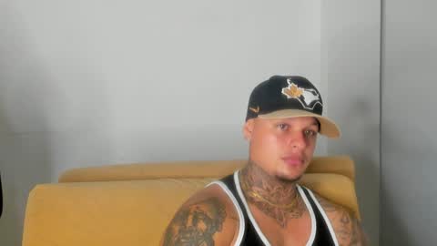 Snapshot of colin_prince2 chatting on 12-14-24, 04:23 COLIN online show from 12-14-24, 04:23