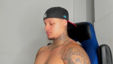 Snapshot of colin_prince2 chatting on 12-27-24, 06:57 COLIN online show from 12-27-24, 06:57