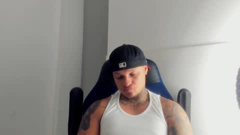 Snapshot of colin_prince2 chatting on 01-11-25, 05:41 COLIN online show from 01-11-25, 05:41