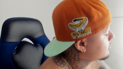 Snapshot of colin_prince2 chatting on 01-22-25, 02:24 COLIN online show from 01-22-25, 02:24