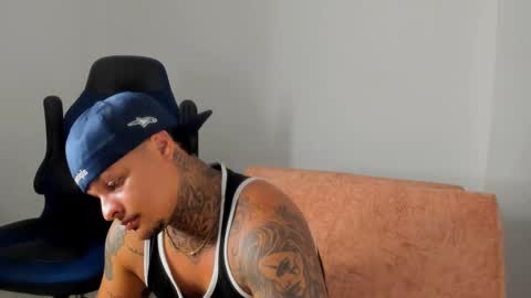 Snapshot of colin_prince2 chatting on 02-20-25, 12:08 COLIN online show from 02-20-25, 12:08