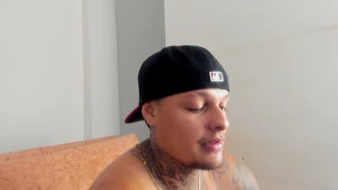 Snapshot of colin_prince2 chatting on 02-22-25, 03:58 COLIN online show from 02-22-25, 03:58