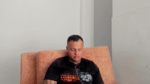 Snapshot of colin_prince2 chatting on 02-25-25, 09:24 COLIN online show from 02-25-25, 09:24