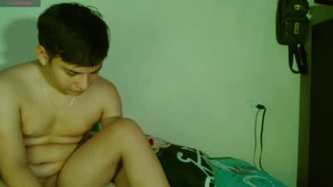 colin_valentina1 online show from 12-24-24, 06:50