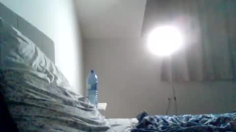 Snapshot of college_muscle chatting on 12-17-24, 10:32 foreverxshredded online show from 12-17-24, 10:32