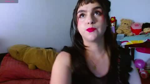 Snapshot of collette_beaufoy chatting on 07-04-26, 07:03 Collette online show from 07-04-26, 07:03