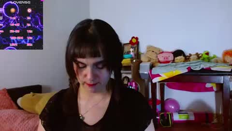 Snapshot of collette_beaufoy chatting on 07-12-26, 10:45 Collette online show from 07-12-26, 10:45
