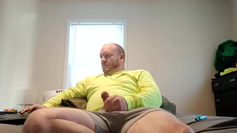 Snapshot of comegetmeinthemorning chatting on 02-21-25, 02:59 comegetmeinthemorning online show from 02-21-25, 02:59