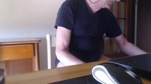 comemivuoi2 online show from 04-11-26, 05:56