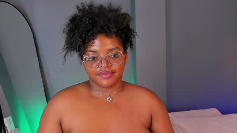 conielaurenth online show from 01-30-25, 04:06