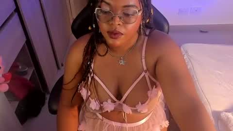 Snapshot of conielaurenth chatting on 07-22-26, 07:33 conielaurenth online show from 07-22-26, 07:33