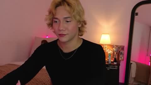 Snapshot of connie_varela chatting on 05-17-26, 11:23 new account online show from 05-17-26, 11:23