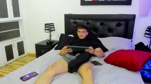 Snapshot of connor_king1 chatting on 12-26-24, 03:20 Connor King1 online show from 12-26-24, 03:20