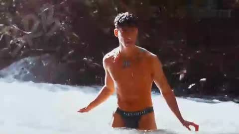 Snapshot of connorflyn chatting on 06-12-26, 12:04 Connor Flyn online show from 06-12-26, 12:04